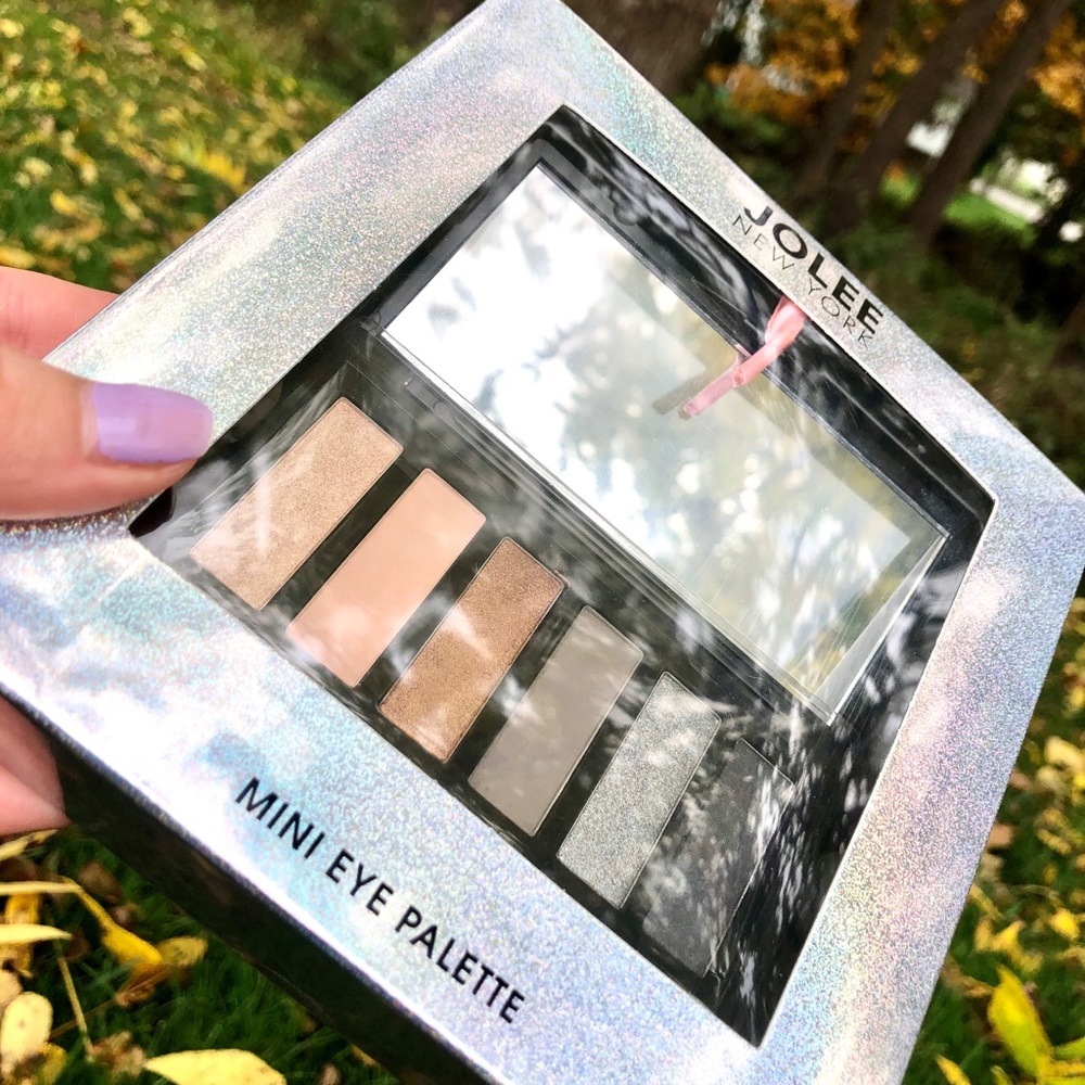 ✨Not used eyeshadow pallete✨